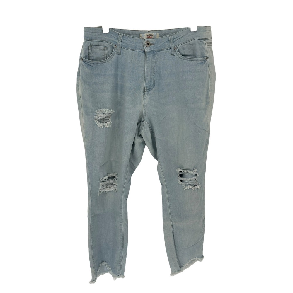 California Vintage Women's Size 14 Light Wash Distressed Ripped Frayed Hem Jeans